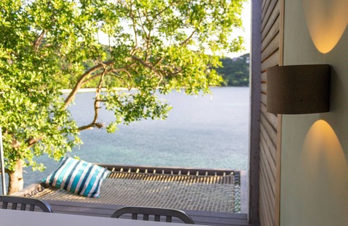 Morne Rouge Villa | Overwater Canopy, Huge Waterfront Verandah, Outdoor Kitchen & Dinning!