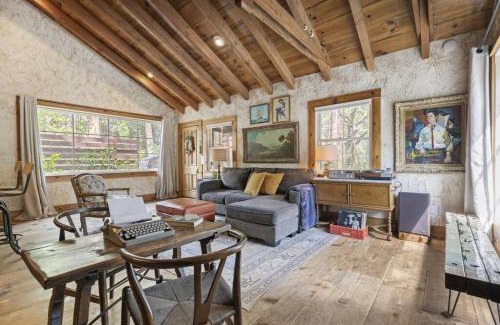 Idyllwild Ski Chalet | Owl Pine Cabin on Strawberry Creek