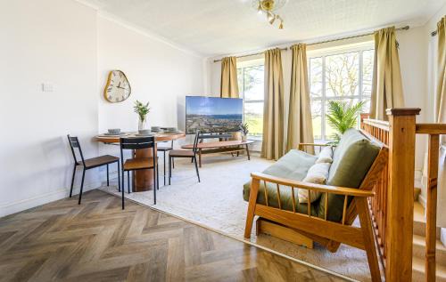 Kelmarsh Apartment | Oxendon Oasis- Luxury Hot Tub Retreat