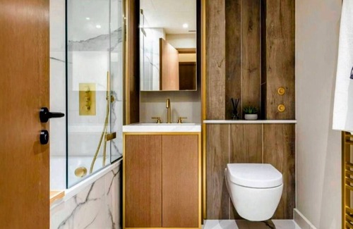 Chinatown Apartment | Oxford Street Collection