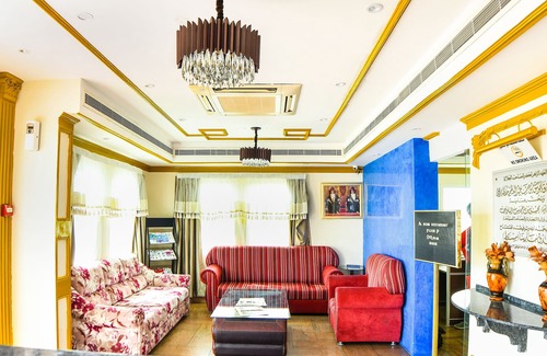 Muscat Hotel | OYO 137 Marina Hotel