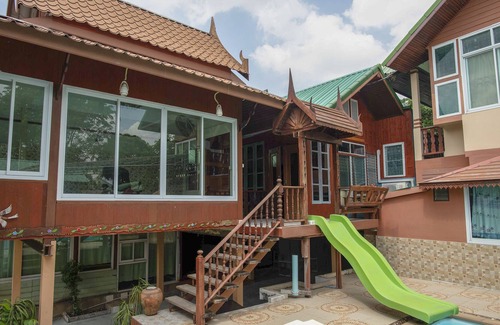 Bang Len Hotel | OYO 402 Raknatee Resort