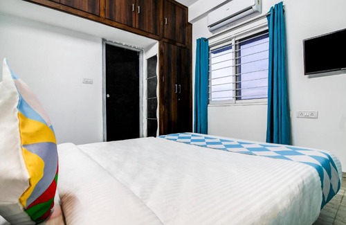Serilingampally House | OYO 45707 Comfort Stay Kantivanam Colony