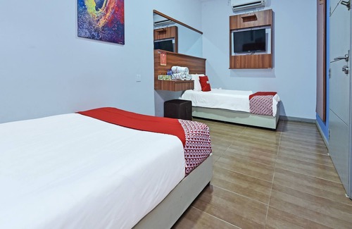Kuala Terengganu Hotel | OYO 768 Fajar Baru Boutique Hotel