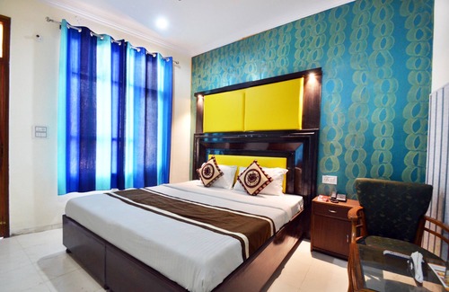 Sector 45 Hotel | OYO 8278 Supremo