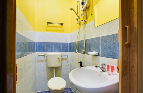Nilai Hotel | OYO 89406 Lucky Budget Hotel