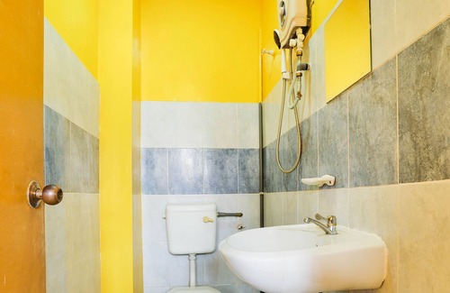 Nilai Hotel | OYO 89406 Lucky Budget Hotel