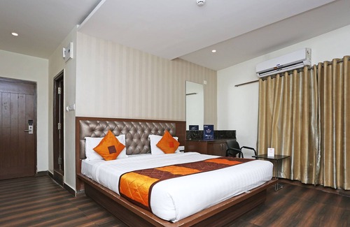 LB Nagar Hotel | OYO 897 Hotel Surabhi Elite