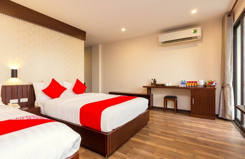 Hang Buom Hotel | OYO 930 Thang Long Hotel