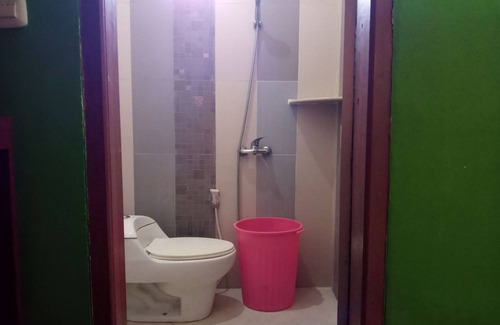 Sulawesi Hotel | OYO 93532 Kost Nian Syariah Near SPBU Pertamina 74.91657 Mattirotasi Sidrap