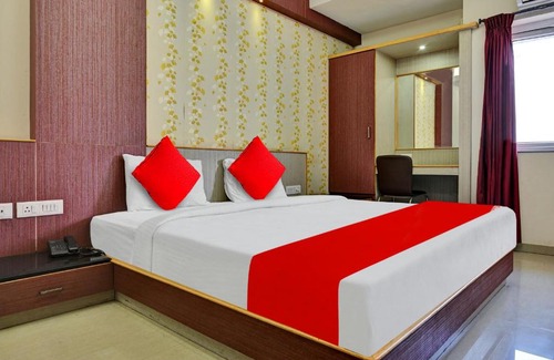 RS Puram Hotel | OYO Flagship 81278 Hotel Grand Stays