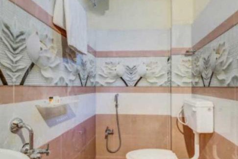 Marhi Hotel | OYO Hotel King Guest House