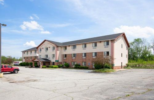 Portage Hotel | OYO Hotel Portage I-94