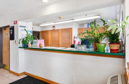 Portage Hotel | OYO Hotel Portage I-94