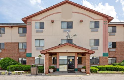 Portage Hotel | OYO Hotel Portage I-94