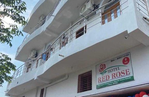 Danapur Hotel | OYO Hotel Red Rose