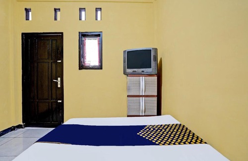 Mojokerto Hotel | OYO Life 91947 Kost Barokah Syariah