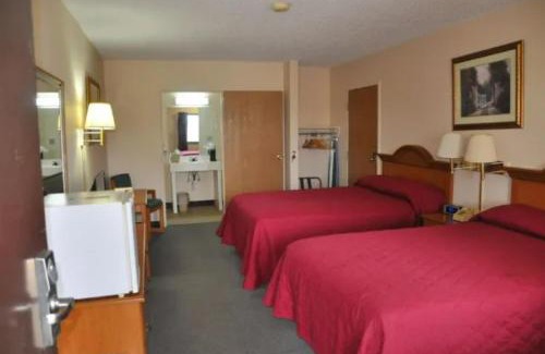 Malden Hotel | OYO Malden Airport Inn