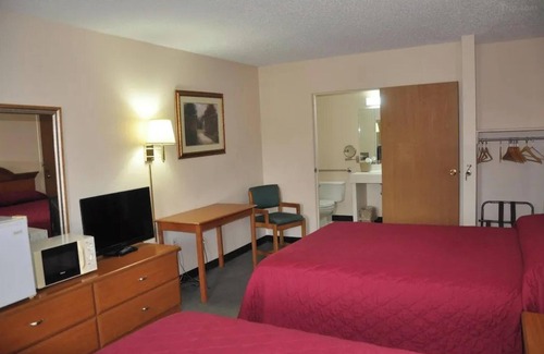Malden Hotel | OYO Malden Airport Inn