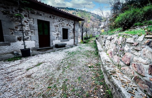 Cercedilla House | OYO Peña Pintada Inn.