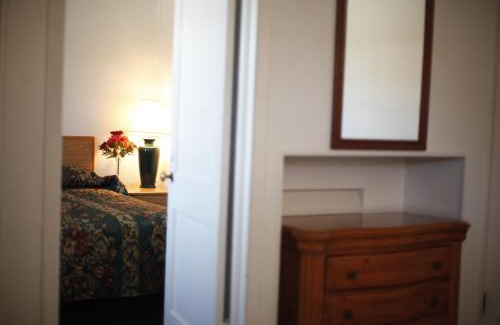 Macon Hotel | OYO Travelier Motel