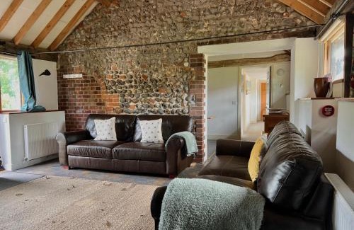 Roughton House | Oyster Barn sleeps six, North Norfolk