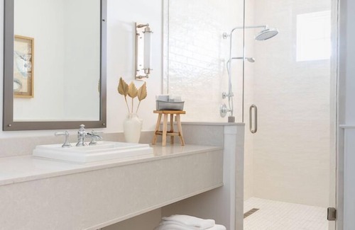 Downtown Hotel | Oyster Bay Boutique Hotel