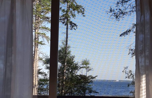 Gaspereaux House | Oyster Blue Bay!