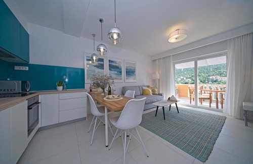 Hodilje Apartment | Oyster paradise Turquoise apartment