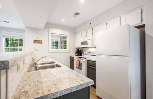 Kimberling City Condo | Ozark Mountain Oasis - For 7!