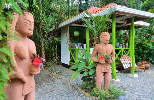 Punta Uva House | Pachamama Nueva River side Bungalows Punta Uva