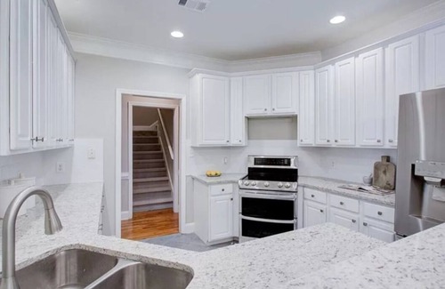 Atlanta House | Pacific Avenue