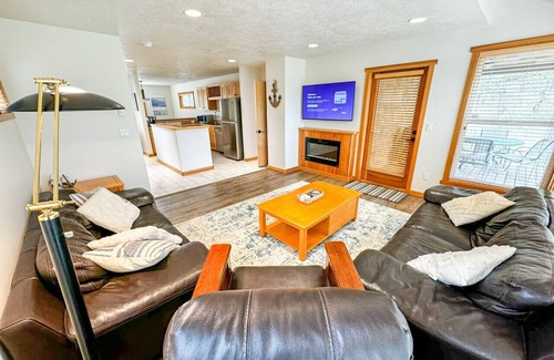 Shorepine Village House | Pacific City Serenity: Private Path to Beach
