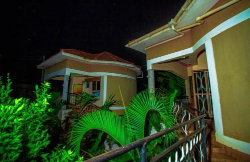 Jinja Hotel | Pacific Cottages and Guest House Jinja