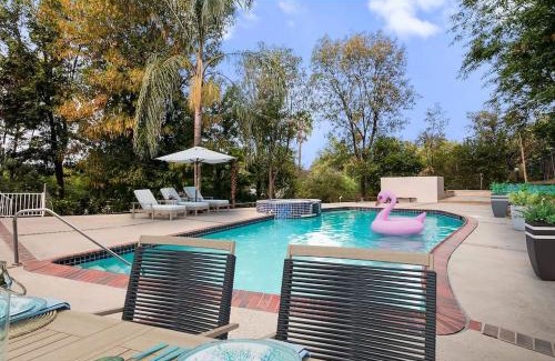 Calabasas House | Pacific Dreams Woodland Hills Distinguished 8 BR