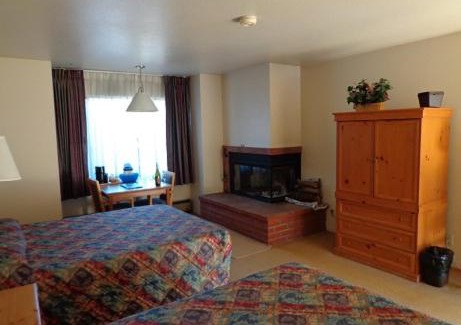 Pacific Grove Hotel | Pacific Gardens Inn