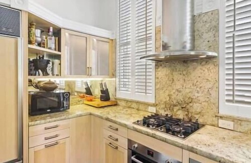 Lower Pacific Heights House | Pacific Heights Grand Victorian Top Floor Kitchen