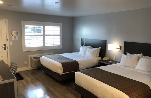 North Fremont Street Hotel | Pacific Inn