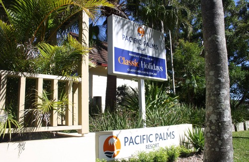 Elizabeth Beach Cabin | PACIFIC PALMS RESORT
