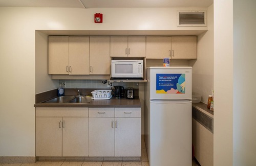 Vancouver Hostel | Pacific Spirit Hostel
