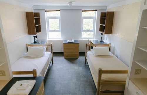 Vancouver Hostel | Pacific Spirit Hostel