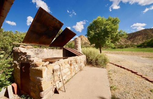 Spanish Valley House | Pack Creek ~ The Lodge