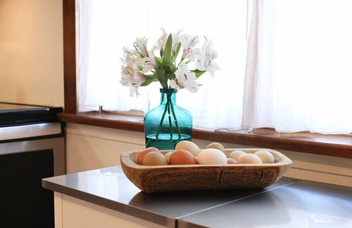 Quarryville House | Pack House Cottage Lancaster County PA 2 Bed 2 Bath House & Garden