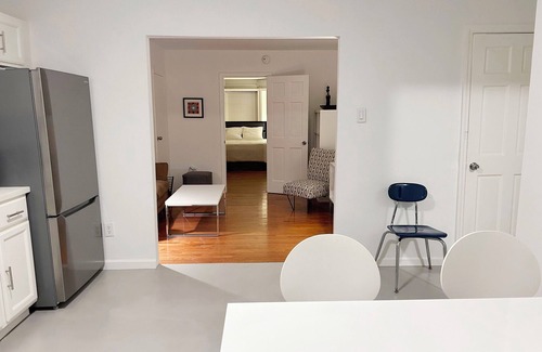 Bedford-Stuyvesant Apartment | Pack Yoga Mat & Tennis Racket: Sweet Brooklyn 1BR by park + garden access & W/D!