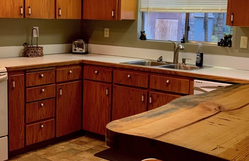 Packwood House | Packwood Pad@Mt. Rainier-Wifi-Hike-Ski-Hot tub
