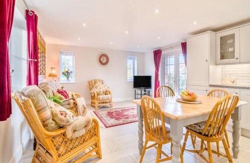 Lower Wick House | Paddock Barn