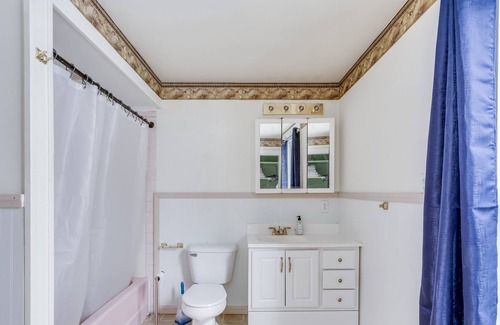 Watertown House | Paddock Street Executive home
