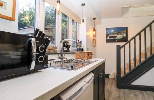 East Farleigh Cottage | Paddock View