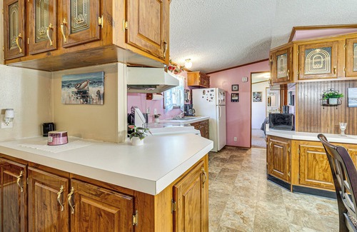 Paden City House | Paden City Home Near Ohio River!
