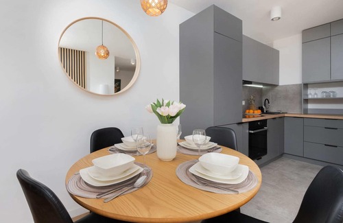 Wzgorze Swietego Maksymiliana Apartment | Paderewskiego 29 | Stylish Apartment | Desk